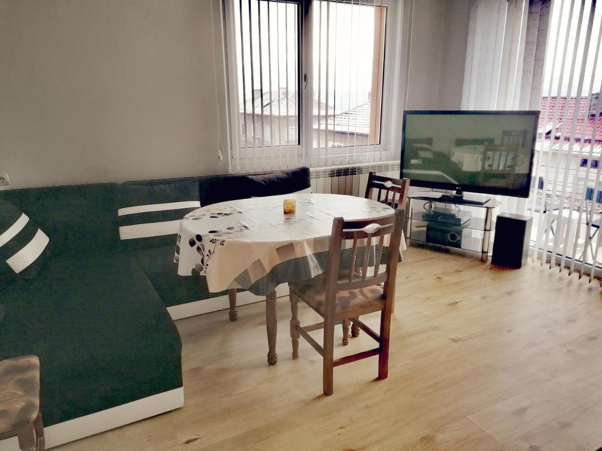 Apartment Daiv Сапарева Баня Екстер'єр фото