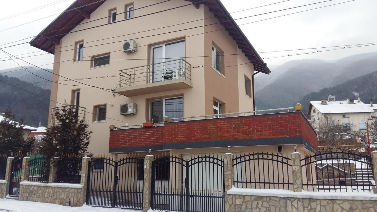 Apartment Daiv Сапарева Баня Екстер'єр фото